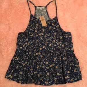 American Eagle- cute floral print top!!